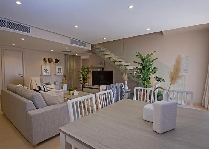A Stunning Seaview Penthouse; 3bedrooms + Nanny Hurghada