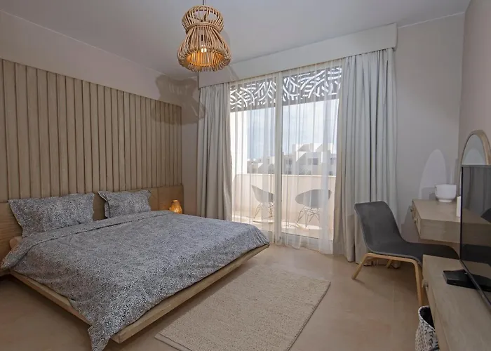A Stunning Seaview Penthouse; 3bedrooms + Nanny Appartement