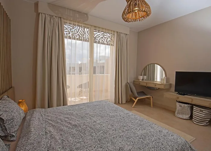 Appartement A Stunning Seaview Penthouse; 3bedrooms + Nanny *