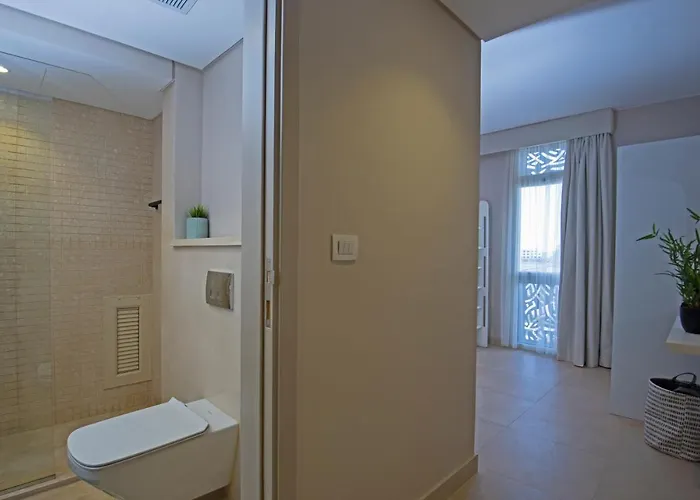 A Stunning Seaview Penthouse; 3bedrooms + Nanny