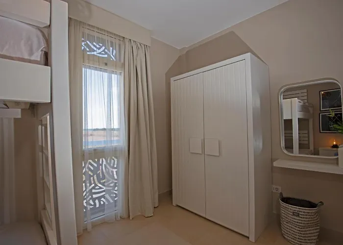 Appartement A Stunning Seaview Penthouse; 3bedrooms + Nanny