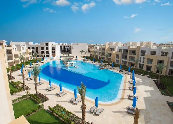 A Stunning Seaview Penthouse; 3bedrooms + Nanny Appartement *