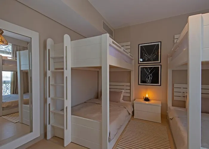 A Stunning Seaview Penthouse; 3bedrooms + Nanny Appartement *