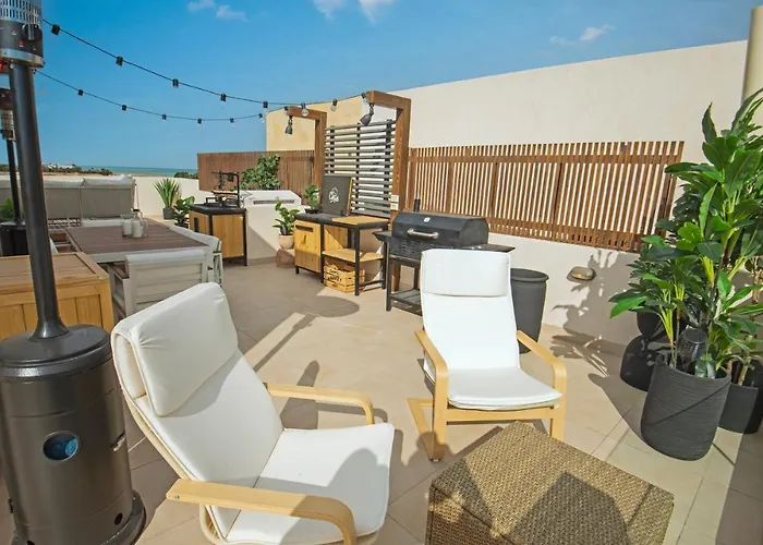 A Stunning Seaview Penthouse; 3bedrooms + Nanny Hurghada